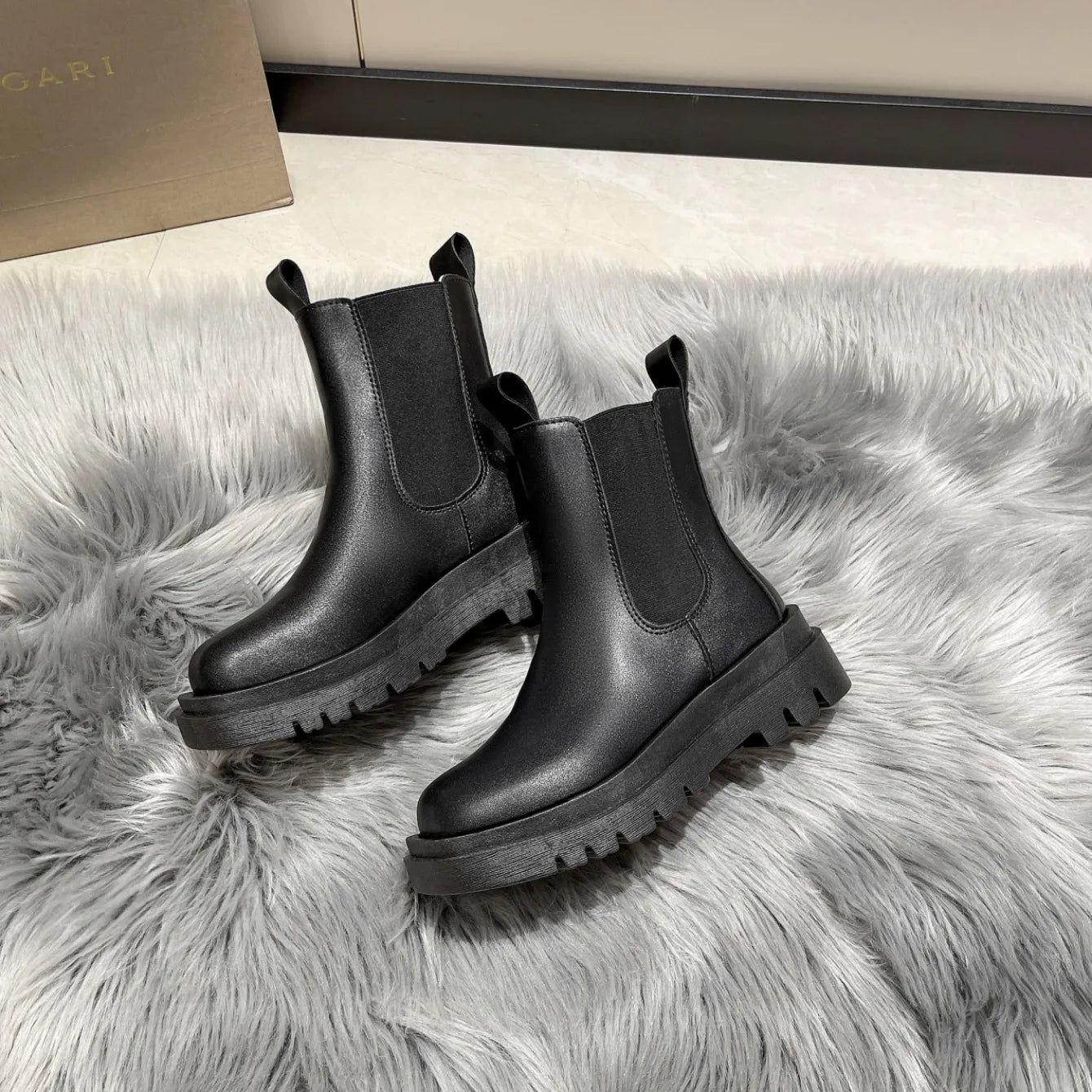Bota chelsea feminina