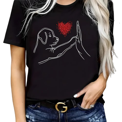 Camiseta com estampa gráfica de coração e cachorro, manga curta, gola redonda