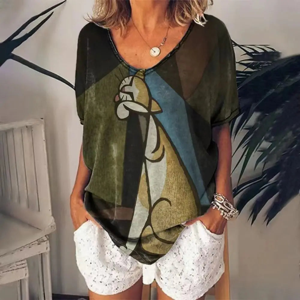 Camiseta gola v com estampa de gato