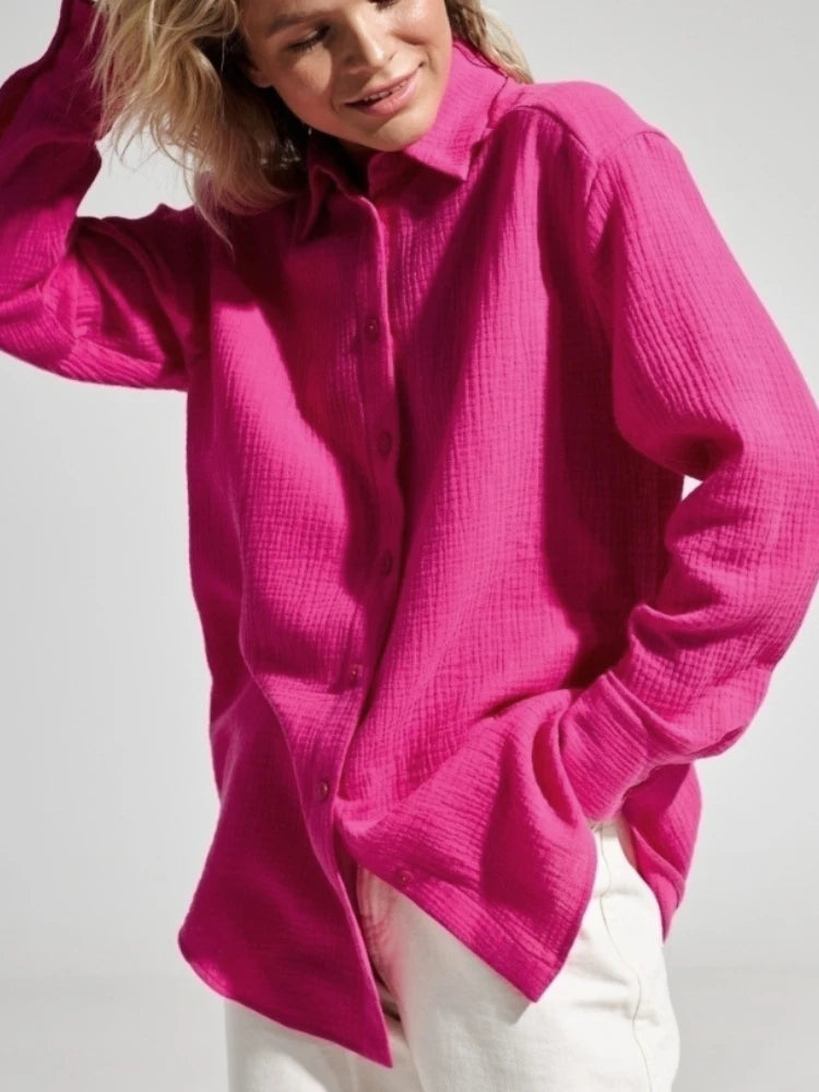 Camisa feminina de algodão manga longa e solta